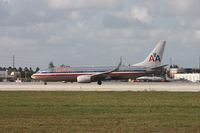 N912AN @ MIA - American 737-800 - by Florida Metal