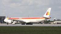 EC-JNQ @ MIA - Iberia A340-600