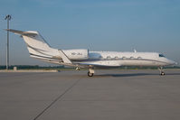HB-JGJ @ LOWW - Gulfstream 450