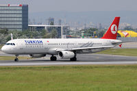TC-JMJ @ VIE - Turkish Airlines - by Chris Jilli