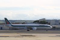 EI-IXB @ LIRF - Airbus A321-100