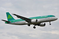 EI-DVL @ EGLL - On short finals for r/w 9L - by Robert Kearney