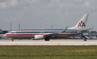 N846NN @ MIA - American 737-800 - by Daniel Compton