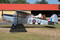 F-AZDO @ LFPU - The third Auster V-J1 sitting side by side with 2 others. - by Paul Carlotti