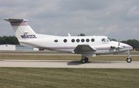 N942CE @ PTK - Beech 200