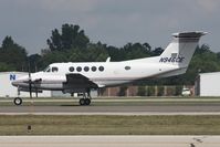 N946CE @ PTK - Beech 200