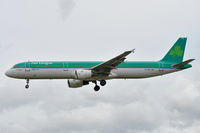 EI-CPG @ EGLL - Approaching r/w 27L - by Robert Kearney