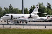OE-HMR @ VIE - Dassault Falcon 2000EX