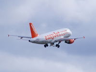 G-EZDS photo, click to enlarge G-EZDS photo, click to enlarge