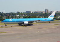 PH-BVA @ EHAM - KLM Royal Dutch Airlines - by Chris Hall