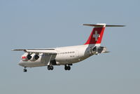 HB-IXU @ EBBR - Flight LX778 is descending to RWY 25L - by Daniel Vanderauwera