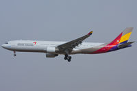 HL7793 @ ZBAA - Asiana Airlines - by Thomas Posch - VAP