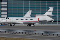 C-GMGX @ LOWW - Magna International