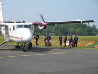 N204EH @ KOMH - Stand Up, Hook Up, Shuffle to the Door  Sky Dive Orange - by Ronald Barker