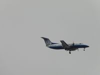 N580SW @ LAX - United Express on final to runway 24 - by Helicopterfriend