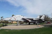 160898 - Grumman F-14A Tomcat at the Palm Springs Air Museum, Palm Springs CA