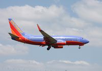 N725SW @ TPA - Southwest 737 - by Florida Metal