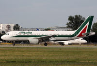 EI-DSE @ LFBO - Ready for take off rwy 32R - by Shunn311