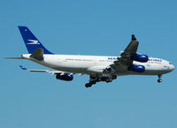 LV-ZPO @ LEBL - On final to RWY 07L.