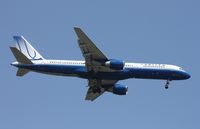 N526UA @ MCO - United 757