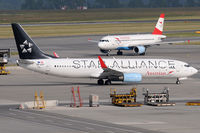 OE-LNT @ VIE - Austrian Airlines - by Chris Jilli