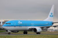 PH-BXC @ LFPG - .....
