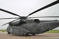 164864 @ KDVN - At the Quad Cities Air Show.  Based in Norfolk, VA