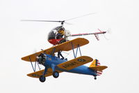 N7505B @ KDVN - At the Quad Cities Air Show. With N49739, plane to helicopter transfer.