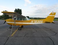 N78305 @ KAXN - Cessna 172K Skyhawk on the line. - by Kreg Anderson