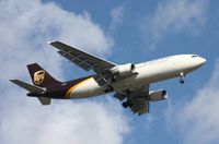 N129UP @ MCO - UPS A300