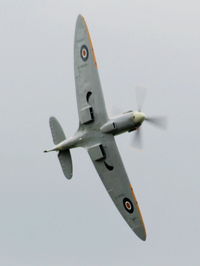 G-ILDA @ EGBP - displaying at the Cotswold Airshow 2011 - by Chris Hall