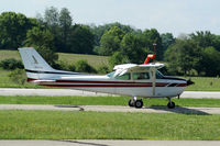 N8324E @ I19 - 1979 Cessna 172N