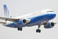 N452UA @ KORD - United Airlines Airbus A320-232, UAL620 arriving from Vancouver, RWY 14R approach KORD. - by Mark Kalfas