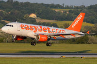 G-EZDZ @ VIE - easyJet