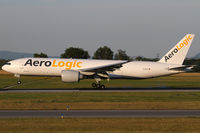 D-AALB @ VIE - AeroLogic