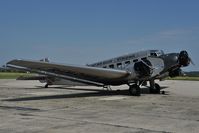 HB-HOY @ LOLW - Ju Air CASA352 (JU52)