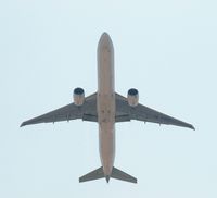 HL7782 - Going @ ~3,500 feet to a landing at JFK - by gbmax
