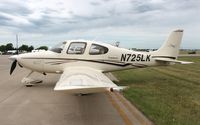 N725LK @ KOSH - Cirrus SR22 - by Mark Pasqualino