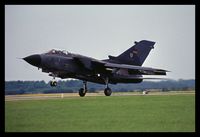 45 37 - Landing at Cottesmore, RIAT 2001 - by olivier Cortot