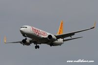 TC-AAU @ LFPO - Pegasus Airlines