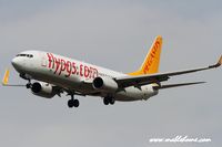 TC-AAU @ LFPO - Pegasus Airlines