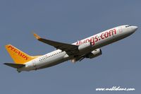 TC-AAU @ LFPO - Pegasus Airlines