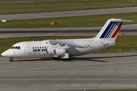 EI-RJG @ LSZH - taxying to the gate