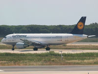 D-AIZC @ BCN - Prepare for landing on Barcelona Airport - by Willem Goebel