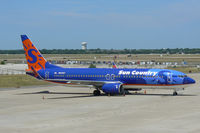 N815SY @ DFW - Sun Country 737 at DFW Airport - by Zane Adams