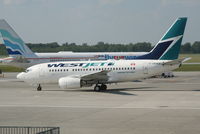 C-GBWS @ CYUL - Taxiing to the runway take-off