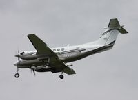 N228RC @ YIP - King Air 200