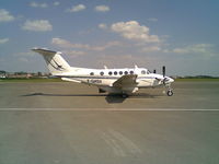 F-GHSV @ LFAT - Beech Super King Air 200 - by Didier BENOIT