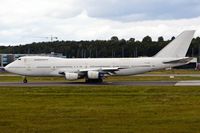 TF-AAA @ ELLX - departure via RW24