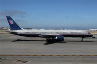 N575UA @ KSFO - KSFO/SFO - by Nick Dean